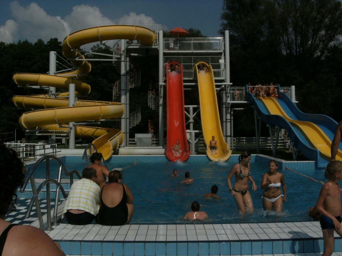 Вилла 98 Petofi Utca Balatonmagyarod Экстерьер фото